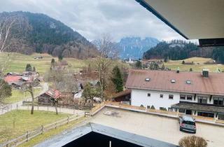 Wohnung kaufen in 87561 Oberstdorf, Helle 2-Zimmer-Wohnung mit Balkon im 1. OG in Oberstdorf