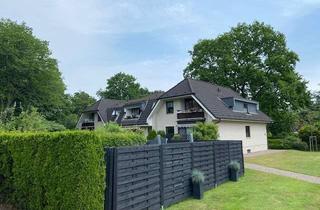 Wohnung mieten in 22159 Farmsen-Berne, Renovierte und teilsanierte 2,5-Raum-DG-Wohnung mit Loggia und Einbauküche in Farmsen-Berne
