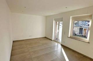 Wohnung mieten in 44579 Castrop-Rauxel, Kernsanierte 2-Zi.-EG-Wohnung (73 m²) mit 27 m² Terrasse, EBK & Fußbodenheizung – Wohnen wie im Neub