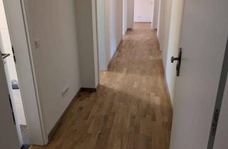Wohnung mieten in Erikastraße 14, 82110 Germering, Helle renovierte 4-Zimmer-Wohnung mit Küche am Erikapark in Germering