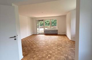 Wohnung mieten in Breslauer Straße 43a, 65779 Kelkheim, Exklusive 3,5-Zimmer-Wohnung in Bestlage am Park – hochwertig saniert, uneinsehbar, mit Süd-Loggia