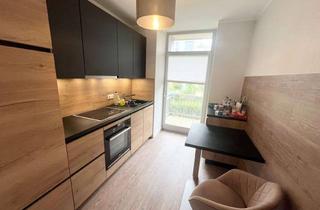 Wohnung mieten in Feldstr., 18057 Kröpeliner Tor-Vorstadt, Möbliertes 1-Raum-Apartment in der KTV mit Einbauküche, Duschbad und Balkon...!!!