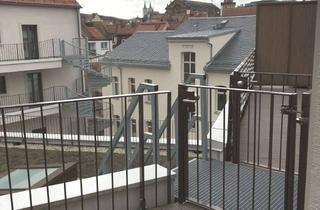 Wohnung mieten in 96047 Bamberg, Lichtdurchflutete 2 Zimmer-Wohnung mit großzügigem Dachbalkon, Quartier an den Stadtmauern, Bamberg