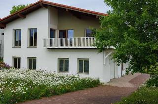 Einfamilienhaus kaufen in 89180 Berghülen, Großzügiges Einfamilienhaus umgeben von Wiesengelände