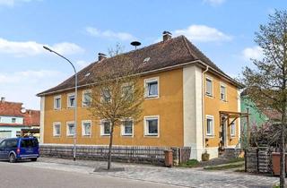 Mehrfamilienhaus kaufen in 91555 Feuchtwangen, Attraktives Mehrfamilienhaus mit Ausbaupotential, Garten und Garage in Feuchtwangen