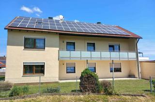 Haus kaufen in Munastraße, 84085 Langquaid, Geräumiges Haus mit 10 Zimmern und Garage im Gemeindebereich Langquaid