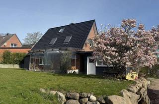 Einfamilienhaus kaufen in 24326 Stocksee, Saniertes und modernes Einfamilienhaus auf sonnigem Grundstück in Feldrandlage