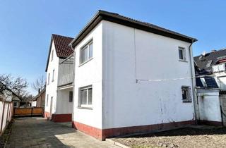 Haus kaufen in 76344 Eggenstein-Leopoldshafen, Zweifamilienhaus in zentraler Lage von Eggenstein * sofort bezugsfrei
