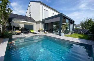 Haus kaufen in 86845 Großaitingen, Modernes Haus mit Wintergarten, beheizbarem Salzwasser-Pool, Photovoltaikanlage & Doppelgarage