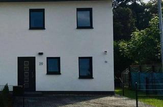 Einfamilienhaus kaufen in Kollwitzstraße 29, 14656 Brieselang, Modernes Einfamilienhaus (DHH) in Brieselang mit 4 Zimmern