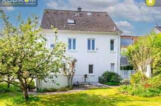 Einfamilienhaus kaufen in 42651 Solingen-Mitte, Großzügiges, außergewöhnliches Einfamilienhaus mit 6 Zimmern, Garten und Potenzial in ruhiger Lage.