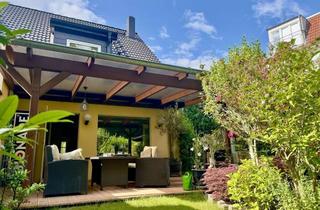 Doppelhaushälfte kaufen in 12621 Kaulsdorf, Kaulsdorf: Doppelhaushälfte mit überdachter Terrasse und Carport
