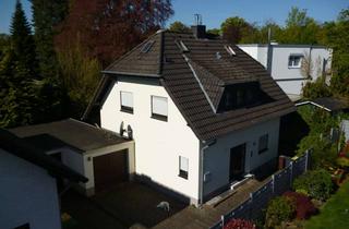 Haus kaufen in 51503 Rösrath, Raus ins Grüne: Kleines Haus am Rande des Königsfrostes