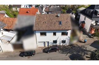 Haus kaufen in 53501 Grafschaft, Charmantes Haus mit Nebengebäuden und viel Entwicklungspotenzial in Lantershofen zu verkaufen