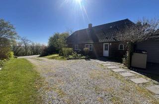 Haus kaufen in 25924 Rodenäs, Wohnen auf der Warft: Historischer Charme trifft modernen Komfort und Freiheit zur Ferienvermietung