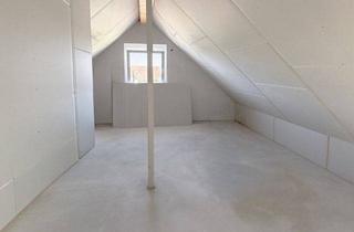 Wohnung kaufen in 79341 Kenzingen, Neubau Dachgeschosswohnung auf zwei Ebenen mit Terrasse