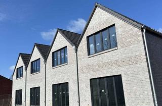 Haus mieten in Danziger Str. 11, 24340 Eckernförde, Erstbezug: Modernes Reihenhaus im Neubau!