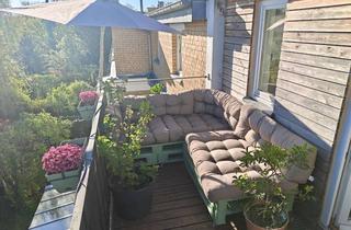 Immobilie mieten in Bassermannweg 11, 12207 Lichterfelde, Ruhige möblierte Dachgeschosswohnung mit 30m2 Dachterrasse Juli–Okt