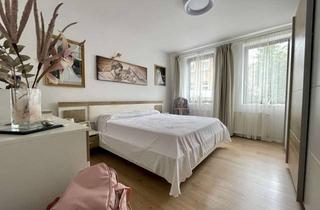 Wohnung kaufen in 96465 Neustadt, Renovierte 3-Zimmer-Wohnung mit direktem Zugang zum Gemeinschaftsgarten!