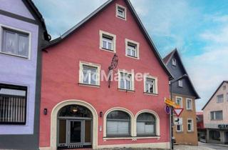 Haus kaufen in 96142 Hollfeld, Vielseitiges Investment mit Ausbaupotenzial in Hollfeld