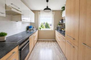 Wohnung kaufen in 73614 Schorndorf, *lichtdurchflutete 3,5-Zimmer-Erdgeschosswohnung mit Garten* 6,1% Rendite