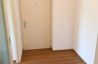 Wohnung kaufen in Sudermannstrasse, 67061 Süd, 2 Zi. EG-Wohnung mit Balkon in Ludwigshafen-Süd