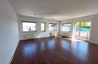 Wohnung mieten in Neuer Markt 11, 46446 Emmerich, Helle 3,5-Zimmer 83 qm Wohnung mit Balkon in Emmerich am Rhein