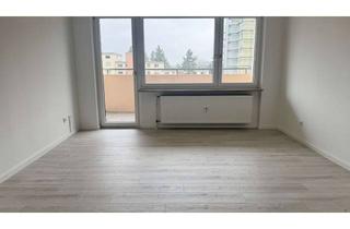 Wohnung mieten in 90765 Ronhof, Fürth-Ronhof ! Sehr helle und geräumige 3-ZW, 71 m², EBK, Balkon, 3.OG mit Aufzug.