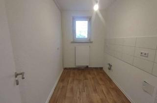 Wohnung mieten in Straße Des Friedens 86, 06217 Merseburg, Komplett sanierte Zweiraumwohnung im Erdgeschoss - mit Balkon