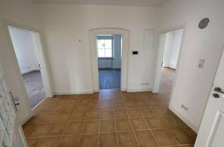 Wohnung mieten in Regensburgerstrasse 66, 92224 Amberg, Renov. & Zentral 95qm 3-Zimmer Wng tolle Wohnküche 3er WG-geeignet mit Garten in Amberg