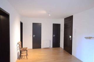 Wohnung mieten in 61476 Kronberg, Kronberg-2,5 Zimmer in zentraler Ruhelage mit Balkon, Garage u EBK