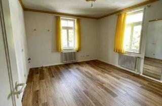 Wohnung mieten in Ettlinger Straße 10, 76332 Bad Herrenalb, Charmante 2,5-Zimmer Wohnung im 2. OG in Bad Herrenalb