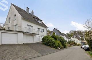 Haus kaufen in 51674 Wiehl, Ein-/Zweifamilienhaus in ruhiger Lage von Wiehl