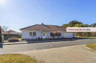 Haus kaufen in 14959 Trebbin, IMMOBERLIN.DE - Sehr behaglicher Bungalow mit großem Sonnengarten & moderner Energietechnik