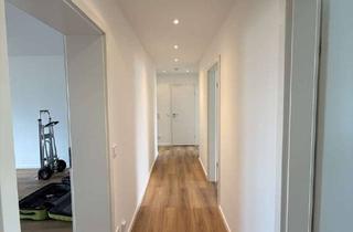 Immobilie mieten in 80995 Feldmoching-Hasenbergl, Sofort bezugsfrei: Modernes WG-Zimmer, neu renoviert und komplett möbliert