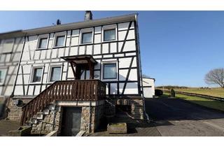 Einfamilienhaus kaufen in 51789 Lindlar, Einfamilienhaus mit Nebengebäuden auf großem Grundstück in Lindlar-Ortsteil