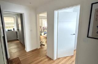 Wohnung kaufen in Winterbergstraße 20a, 66119 Saarbrücken, Hochwertig renovierte 2-ZKB mit EBK, Terrasse + Garage, sofort verfügbar