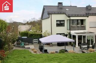 Haus kaufen in 59755 Arnsberg, Modernes Familienhaus in ruhiger Lage