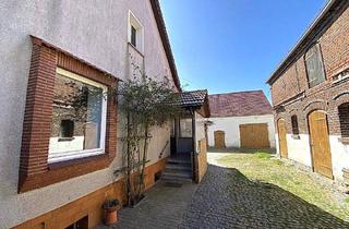 Bauernhaus kaufen in 15345 Altlandsberg, Altlandsberg - Bauernhof-Ensemble mit Stallungen & Scheune - Berlin nah