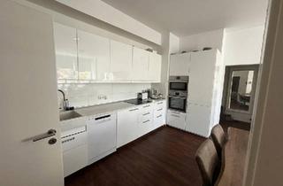 Wohnung kaufen in 40213 Düsseldorf, Düsseldorf - Provisionsfreie helle 3-Zimmerwohnung Unterbilk