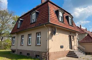Haus kaufen in 46537 Dinslaken, Dinslaken - Zweifamilienhaus in Dinslaken: 11 Zimmer, 4 Bäder, provisionsfrei