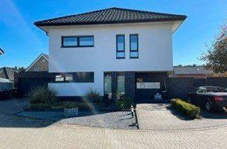 Villa kaufen in 48432 Rheine, Rheine - Exklusive Stadtvilla in Rheine-Hauenhorst - KFW55, PV, Wärmepumpe