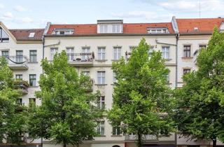 Wohnung kaufen in 10247 Friedrichshain, Moderne Dachgeschosswohnung mit Terrasse in urbaner Lage