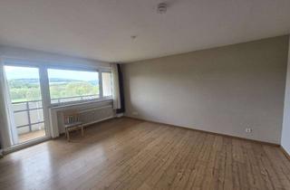 Wohnung kaufen in 64732 Bad König, Helle Zwei Zimmer Eigentumswohnung mit Balkon und Weitblick in ruhiger Lage von Bad König