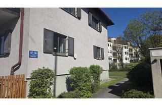 Wohnung kaufen in Siemensallee 86, 81379 München, Helle 2-Zimmer Wohnung im 3. OG mit Balkon in Obersendling