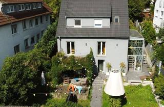 Einfamilienhaus kaufen in 70825 Korntal-Münchingen, Großzügiges Einfamilienhaus mit 8 Zimmern, Garage und Stellplatz in Korntal-Münchingen/Kallenberg