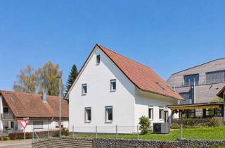 Einfamilienhaus kaufen in 78628 Rottweil, Rottweil: Saniertes Einfamilienhaus mit Garten und Option auf Nachbargrundstück