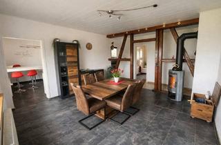 Haus kaufen in 34513 Waldeck, Großzügiges Zweifamilienhaus nahe Edersee mit großem Garten und Ausbaupotenzial