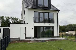 Haus mieten in 53229 Holzlar, Exklusives Einfamilienhaus (Doppelhaushälfte) in Bonn-Niederholtorf mit Garage