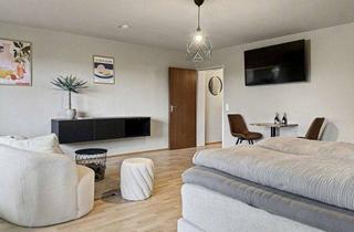 Wohnung kaufen in 76332 Bad Herrenalb, Kurzzeitvermietung genehmigt, frisch renoviert und voll möbliert: Apartment mit Balkon und Aussicht